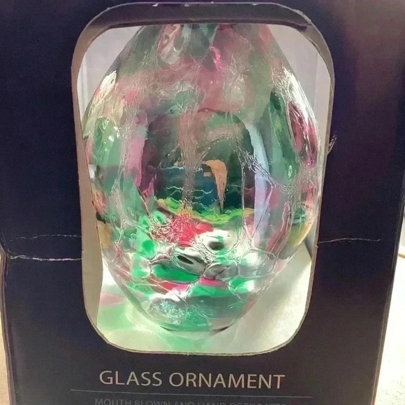 Glass ornament Mouth Blown and Hand Decorated by Polish Artisans made in Poland - Picture 8 of 15